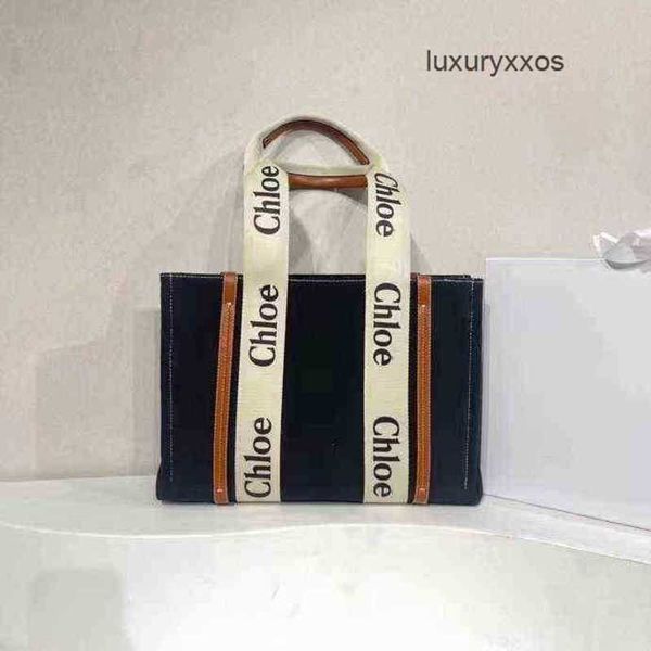 cloe choe 2023 bags tote woody bag handbag canvas fashion large letter designer portable capacity stripe women c2tz
cloe choe 2023 bags tote woody bag handbag canvas fashion large letter designer portable capacity stripe women c2tz