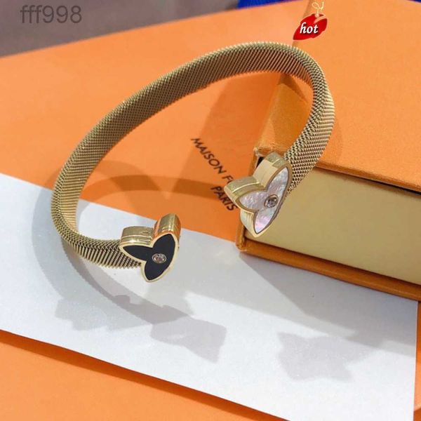 designer mens stainless letter crystal steel luxury gold diamond rhinestone open jewelry bangle gift bangles bracelets bracelet women black 
designer mens stainless letter crystal steel luxury gold diamond rhinestone open jewelry bangle gift bangles bracelets bracelet women black