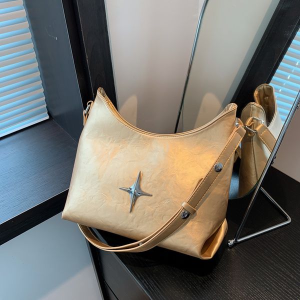 factory wholesale ladies shoulder bag 5 colors simple and versatile solid color smooth leather handbag personality silver metal ladies clutc
factory wholesale ladies shoulder bag 5 colors simple and versatile solid color smooth leather handbag personality silver metal ladies clutc
