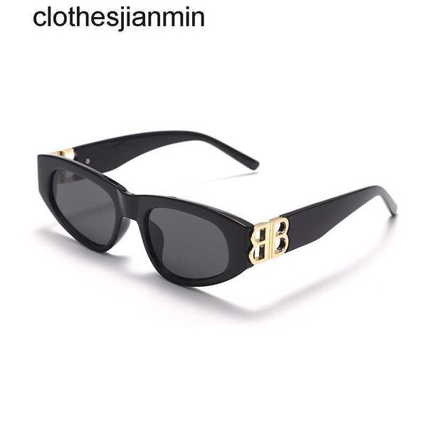 2023 fashion design sunglasses %80 factory wholesale and retail new b sunglass small frame women's sunglass trend versatile, White;black
2023 fashion design sunglasses %80 factory wholesale and retail new b sunglass small frame women's sunglass trend versatile, White;black