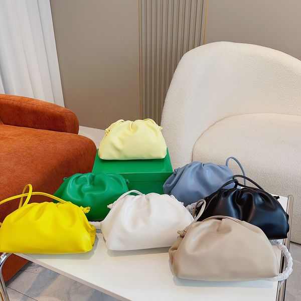 the chain pouch bag designer pillow bag shoulder crossbody bag real leather 5a quality chain crossbody bag evening wallet purse bag size 21-
the chain pouch bag designer pillow bag shoulder crossbody bag real leather 5a quality chain crossbody bag evening wallet purse bag size 21-