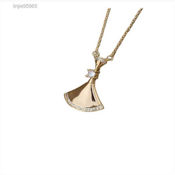 environment treasure home small skirt high version necklace female white fritillary fan senior sense hair wholesale, Silver
environment treasure home small skirt high version necklace female white fritillary fan senior sense hair wholesale, Silver