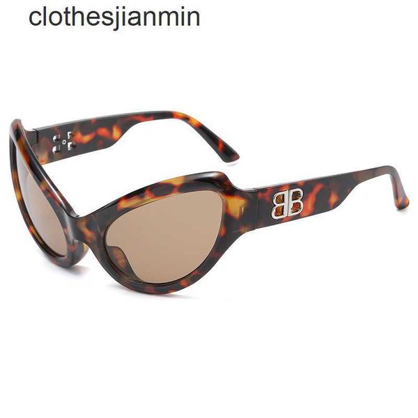 2023 fashion design sunglasses %80 factory wholesale and retail y2k style large frame cat eye mirror punk future b family sunglass fashion s, White;black
2023 fashion design sunglasses %80 factory wholesale and retail y2k style large frame cat eye mirror punk future b family sunglass fashion s, White;black