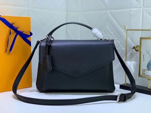 2023 fashion classic bags all-match genuine leather letter medium tote vintage messenger women handbags embossing shoulder bag #54849, Black;red
2023 fashion classic bags all-match genuine leather letter medium tote vintage messenger women handbags embossing shoulder bag #54849, Black;red