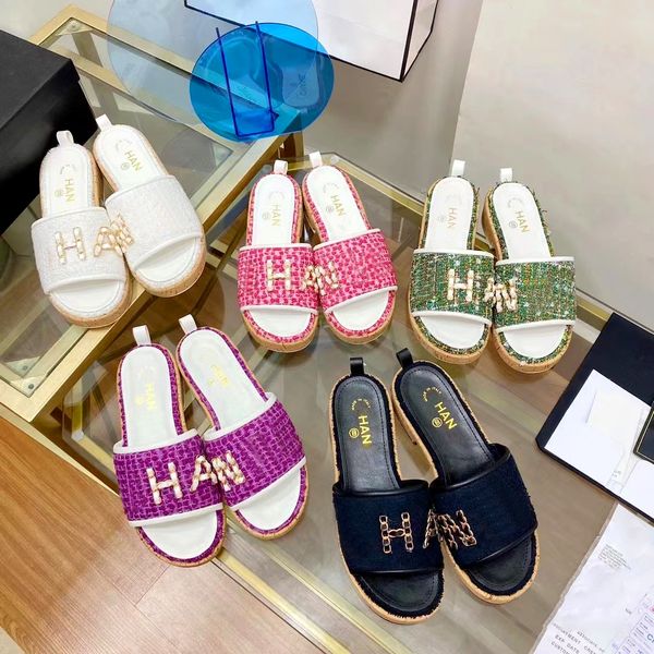 luxury designer tweed leather straw women fabic canvas flat slipper beach mule sandal letter gold chain platform rubber slider summer, Black
luxury designer tweed leather straw women fabic canvas flat slipper beach mule sandal letter gold chain platform rubber slider summer, Black