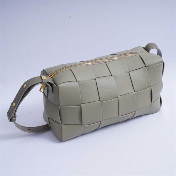 designer bag cassette bags mi's fashion pillow bag leather shoulder underarm bag cowhide woven women's bag
designer bag cassette bags mi's fashion pillow bag leather shoulder underarm bag cowhide woven women's bag
