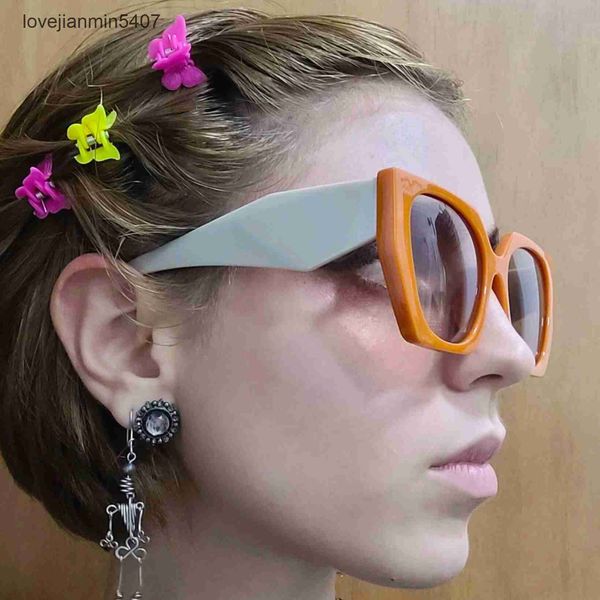 2023 design sunglasses %80 factory wholesale and retail polygonal p sunglass color matching new sunglass beach sunscreen, White;black
2023 design sunglasses %80 factory wholesale and retail polygonal p sunglass color matching new sunglass beach sunscreen, White;black
