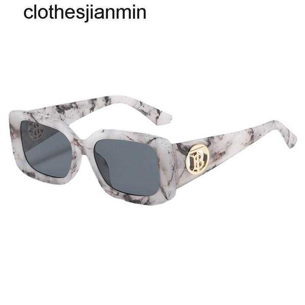 2023 fashion design sunglasses %80 factory wholesale and retail new b family online red fashion sunglass large frame square non mainstream g, White;black
2023 fashion design sunglasses %80 factory wholesale and retail new b family online red fashion sunglass large frame square non mainstream g, White;black