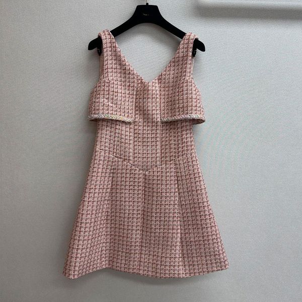 designer dress french women designer clothing with a waistband for a slimming look, pink split sleeveless square neck dress, Black;gray
designer dress french women designer clothing with a waistband for a slimming look, pink split sleeveless square neck dress, Black;gray