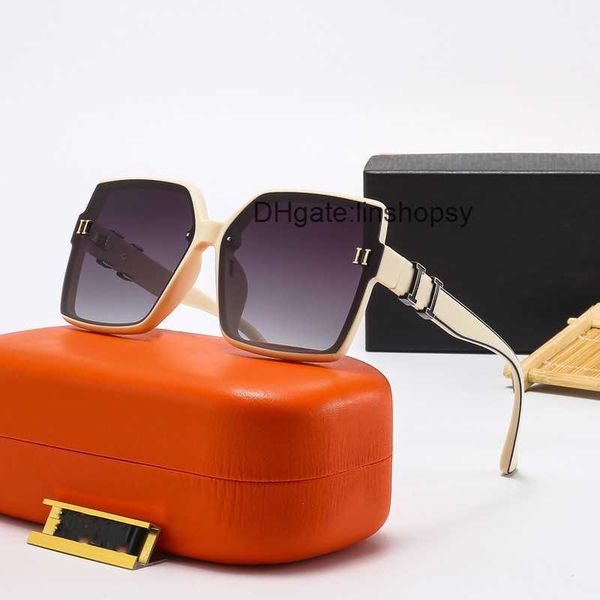 women h sunglass fashion couple designer sunglasses for women mens luxurys designers sun glasses drive summer polarize sunglasses eyewear or, White;black
women h sunglass fashion couple designer sunglasses for women mens luxurys designers sun glasses drive summer polarize sunglasses eyewear or, White;black