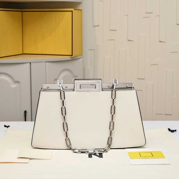 luxury peekaboo handbag r chain shoulder bag fashion casual women tote classic large capacity shopping bag underarm bags
luxury peekaboo handbag r chain shoulder bag fashion casual women tote classic large capacity shopping bag underarm bags