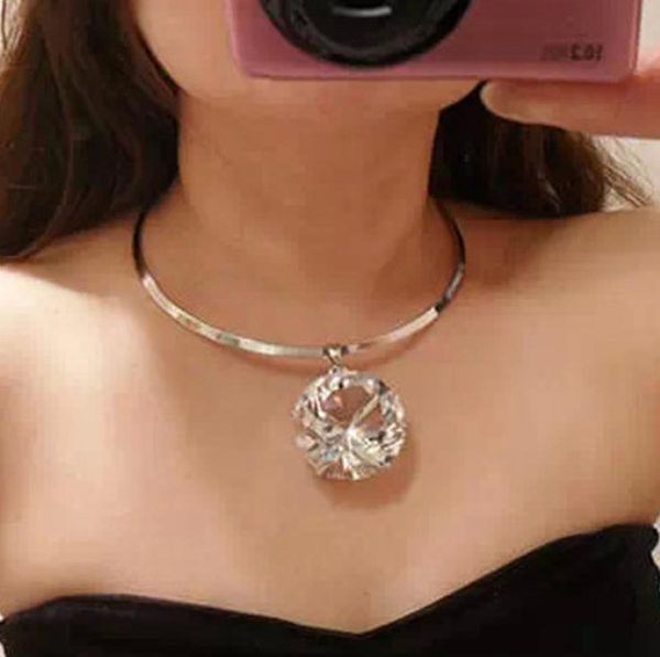 whole designer necklace new fashion collars chains short big stone necklaces chokers for women collars necklace birthday jewle1796608, Golden;silver
whole designer necklace new fashion collars chains short big stone necklaces chokers for women collars necklace birthday jewle1796608, Golden;silver