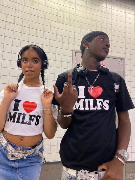 women's tshirt tshirt men women harajuku hip hop i love milfs letter print short sleeved oversized fashion loose shirt streetwear 23072, White
women's tshirt tshirt men women harajuku hip hop i love milfs letter print short sleeved oversized fashion loose shirt streetwear 23072, White