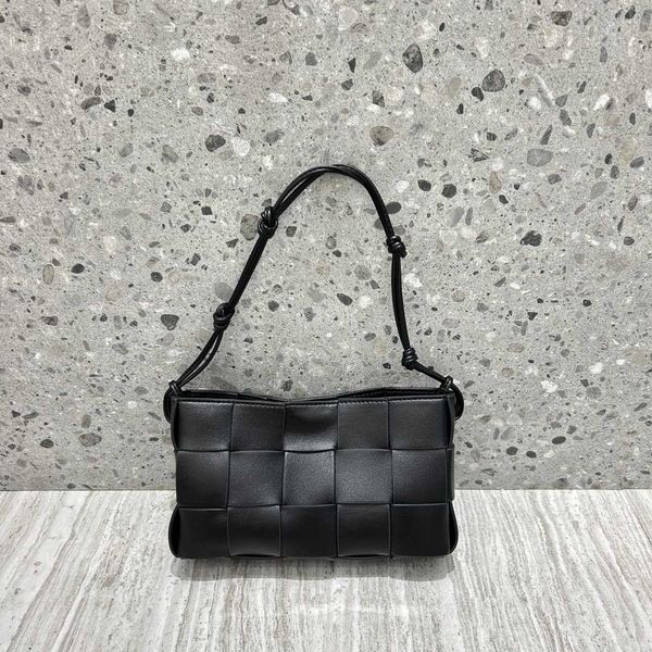 designer bag cassette bags cowhide women's bag woven mahjong bag shoulder crossbody handheld bag
designer bag cassette bags cowhide women's bag woven mahjong bag shoulder crossbody handheld bag