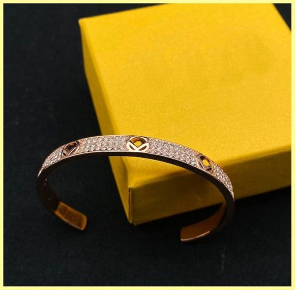 fashion womens designer bracelet mens charm chains full diamond letters f gold bracelets gifts womens luxury love bracelets jewelr2893792, Golden;silver
fashion womens designer bracelet mens charm chains full diamond letters f gold bracelets gifts womens luxury love bracelets jewelr2893792, Golden;silver