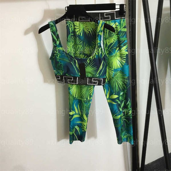 tracksuits womens two piece designer women clothes sporty and rich leaf print yoga tank elastic waist slimming stretch 7-point pants lady bo, Gray
tracksuits womens two piece designer women clothes sporty and rich leaf print yoga tank elastic waist slimming stretch 7-point pants lady bo, Gray