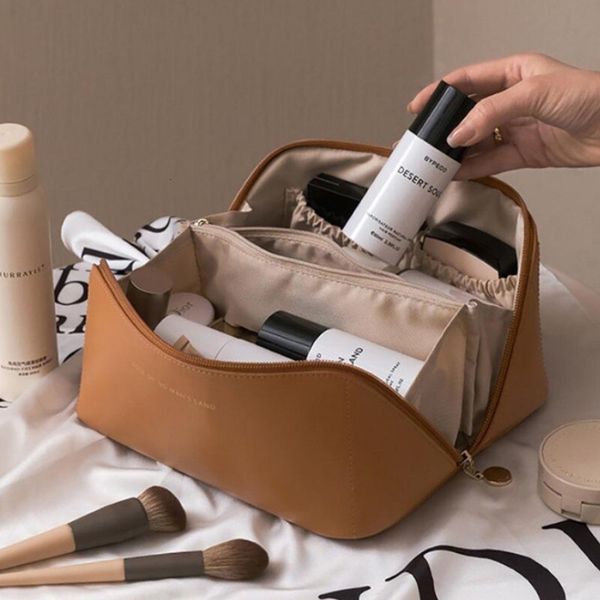 cosmetic bags cases large capacity travel bag portable leather women bathroom wash multifunctional toiletry kit 230725
cosmetic bags cases large capacity travel bag portable leather women bathroom wash multifunctional toiletry kit 230725
