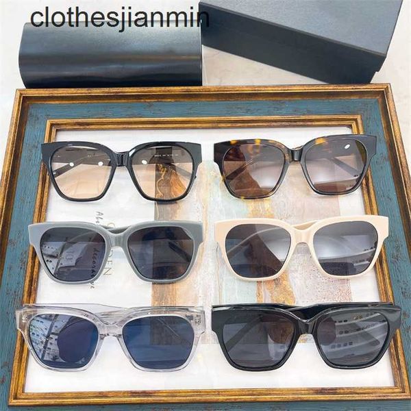 2023 fashion design sunglasses %80 factory wholesale and retail home b new plate large box sunglass men's women's ins network red, White;black
2023 fashion design sunglasses %80 factory wholesale and retail home b new plate large box sunglass men's women's ins network red, White;black