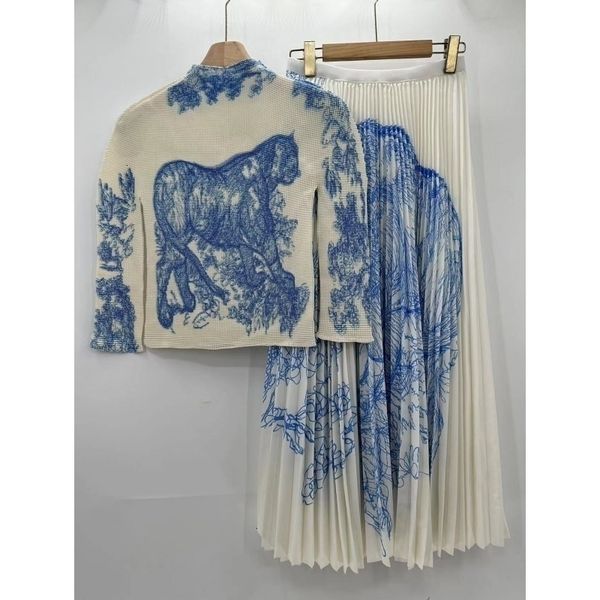 two piece dress printing corn pleat longsleeved temperament loose large size womens skirt suit miyake pleated female women clothing 230724, White
two piece dress printing corn pleat longsleeved temperament loose large size womens skirt suit miyake pleated female women clothing 230724, White