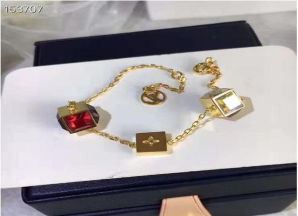 european and american fashion sell luxury custom diamond bracelet flower white pearl highend bracelet4255313, Golden;silver
european and american fashion sell luxury custom diamond bracelet flower white pearl highend bracelet4255313, Golden;silver