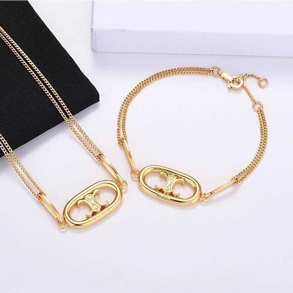 2021 new triumphal necklace bracelet ring style simple fashion clavicle chain female, Golden;silver
2021 new triumphal necklace bracelet ring style simple fashion clavicle chain female, Golden;silver
