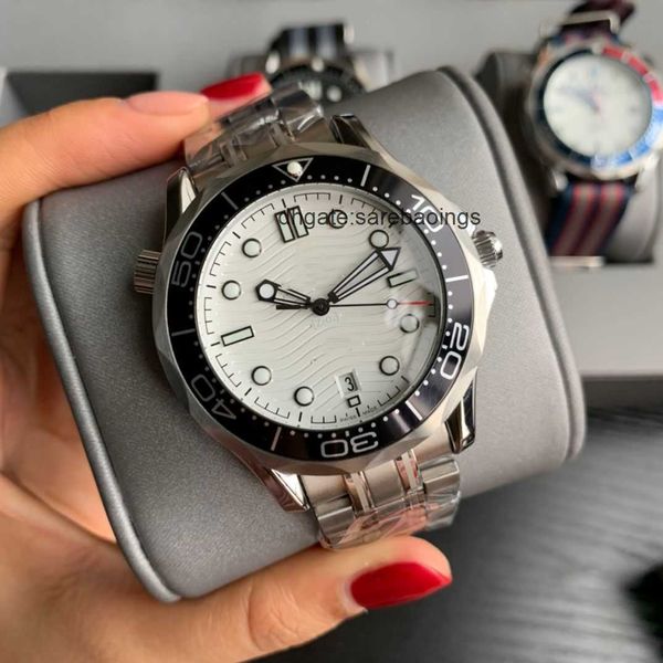selling james 007 watches automatic mechanical men's designer watch 300m sports watch folding clasp montres mouvement, Slivery;golden
selling james 007 watches automatic mechanical men's designer watch 300m sports watch folding clasp montres mouvement, Slivery;golden