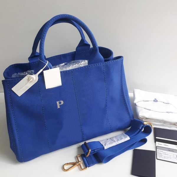 2023 women canvas tote shoulder bags prad triangle luxury pochette travel bags crossbody hobo mini shopping handbag designer lady clutch mes
2023 women canvas tote shoulder bags prad triangle luxury pochette travel bags crossbody hobo mini shopping handbag designer lady clutch mes