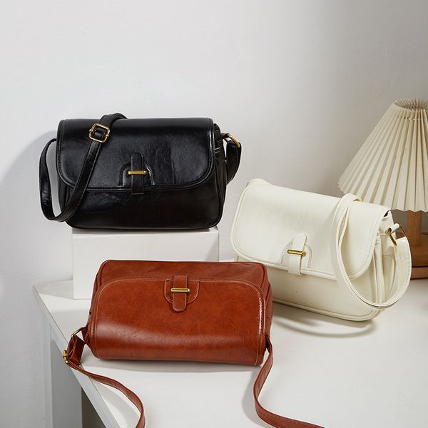 2023 spring/summer new women's bag oil wax leather vintage briefcase high grade fashion versatile one shoulder crossbody small square b
2023 spring/summer new women's bag oil wax leather vintage briefcase high grade fashion versatile one shoulder crossbody small square b