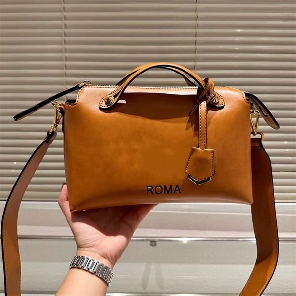 2023 woman boston shoulder bags designer bag luxury crossbody bag lady handbag pillow travel totes leather emboss letter 5a
2023 woman boston shoulder bags designer bag luxury crossbody bag lady handbag pillow travel totes leather emboss letter 5a