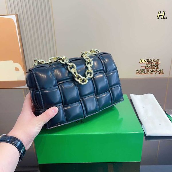 evening bags netizen women's bag 2020 new korean coarse chain square woven small, Red;yellow
evening bags netizen women's bag 2020 new korean coarse chain square woven small, Red;yellow