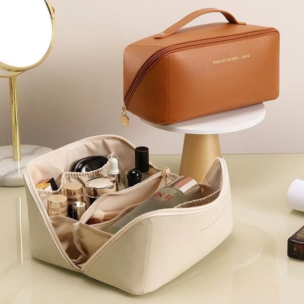 cosmetic bags cases largecapacity bag portable pu makeup pouch multifunction storage organizer for women waterproof beauty case 230725
cosmetic bags cases largecapacity bag portable pu makeup pouch multifunction storage organizer for women waterproof beauty case 230725