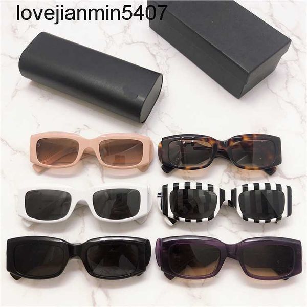 2023 fashion design sunglasses %80 factory wholesale and retail new family b box fashion sunglass ins little white net red same sunglass sho, White;black
2023 fashion design sunglasses %80 factory wholesale and retail new family b box fashion sunglass ins little white net red same sunglass sho, White;black