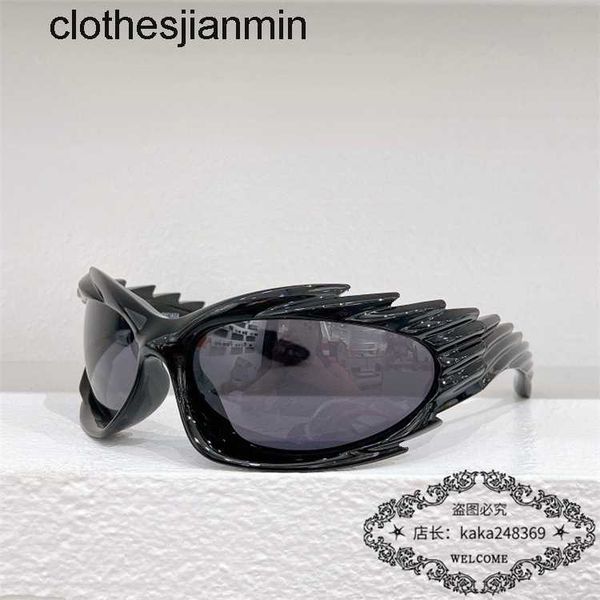 2023 fashion design sunglasses %80 factory wholesale and retail family b's new personalized zigzag sunglass fashionable same style smal, White;black
2023 fashion design sunglasses %80 factory wholesale and retail family b's new personalized zigzag sunglass fashionable same style smal, White;black