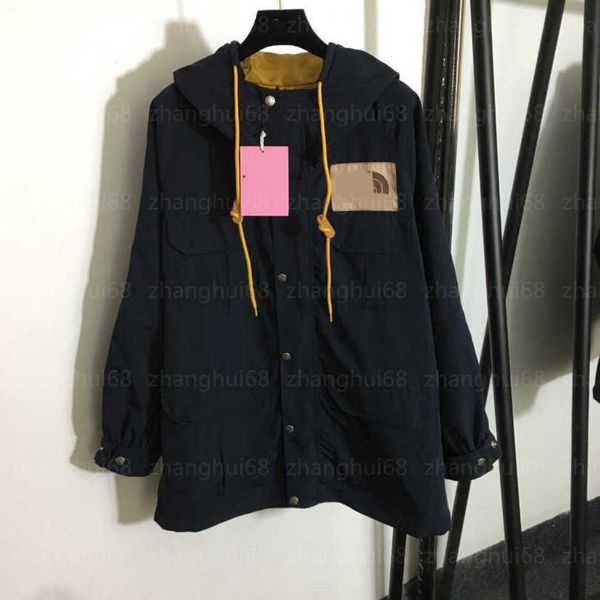 23ss womens jacket womens designer clothing co-branded mid-length hooded trench coat with letter stickers on the chest women clothes a1, Black;brown
23ss womens jacket womens designer clothing co-branded mid-length hooded trench coat with letter stickers on the chest women clothes a1, Black;brown