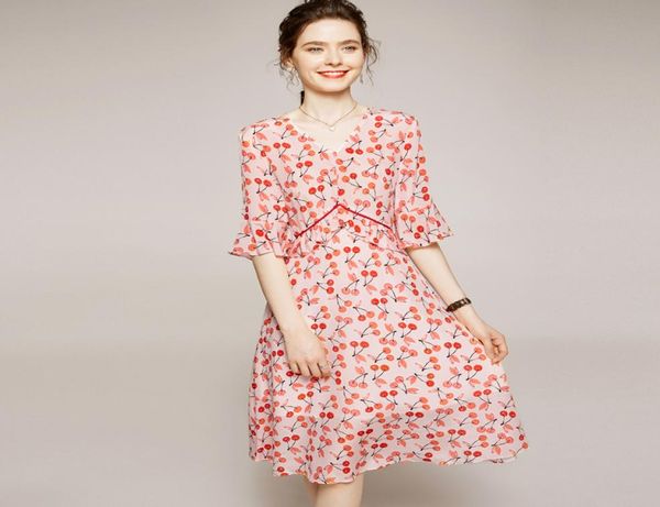 100 silk women039s runway dresses v neck half sleeves printed ruffles fashion casual dresses9676603, Black
100 silk women039s runway dresses v neck half sleeves printed ruffles fashion casual dresses9676603, Black