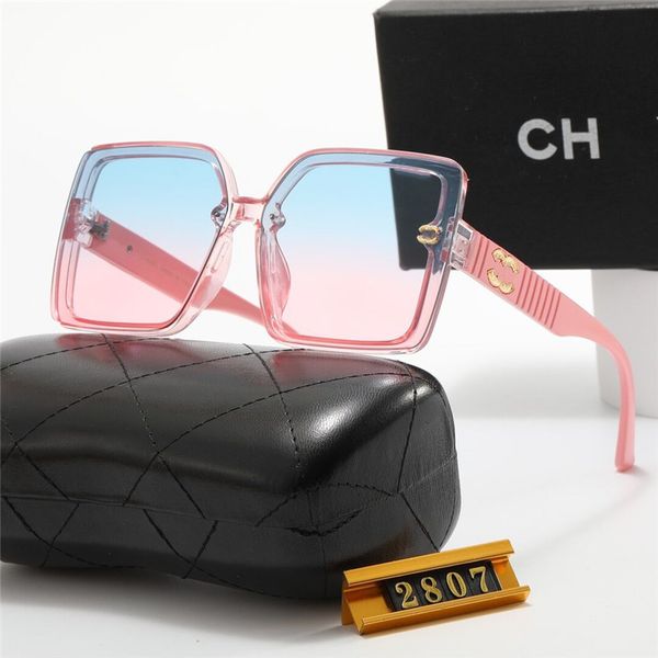 designer sunglasses for women and men fashion model special uv400 protection letters big leg double beam frame outdoor luxury design women s, White;black
designer sunglasses for women and men fashion model special uv400 protection letters big leg double beam frame outdoor luxury design women s, White;black