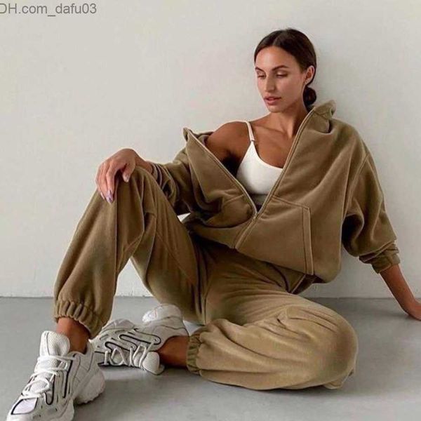 women's tracksuits autumn and winter 2023 women's brand velvet fabric crawler hoodie crawler set hoodie and pants oversized sports, Gray
women's tracksuits autumn and winter 2023 women's brand velvet fabric crawler hoodie crawler set hoodie and pants oversized sports, Gray