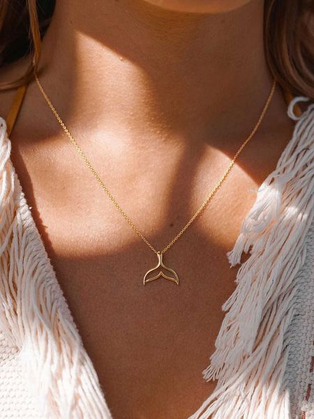 women's accessories fish tail charm necklace, Silver
women's accessories fish tail charm necklace, Silver