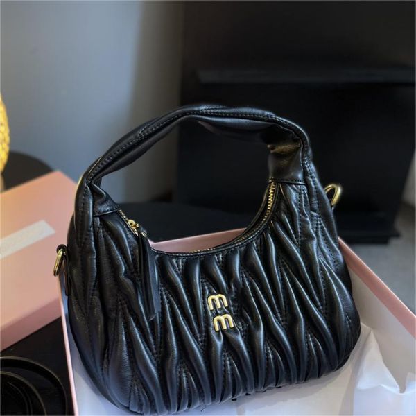 miu bag wander matelasse bag designer clutch bag nappa leather hobo pillow beach hobo crossbody bags purse shoulders handbag
miu bag wander matelasse bag designer clutch bag nappa leather hobo pillow beach hobo crossbody bags purse shoulders handbag