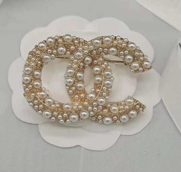 designer gold brand luxurys desinger brooch famous women rhinestone pearl letter c brooches suit pin fashion jewelry clothing deco3620189, Gray
designer gold brand luxurys desinger brooch famous women rhinestone pearl letter c brooches suit pin fashion jewelry clothing deco3620189, Gray