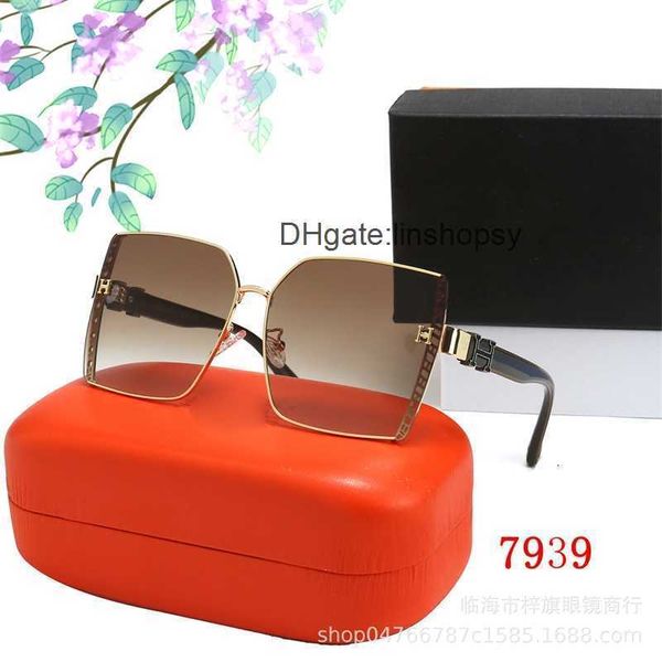 designer sunglasses h letter new tiktok live broadcast with the same polarized sunglasses for women fashion uv resistant 7939, White;black
designer sunglasses h letter new tiktok live broadcast with the same polarized sunglasses for women fashion uv resistant 7939, White;black