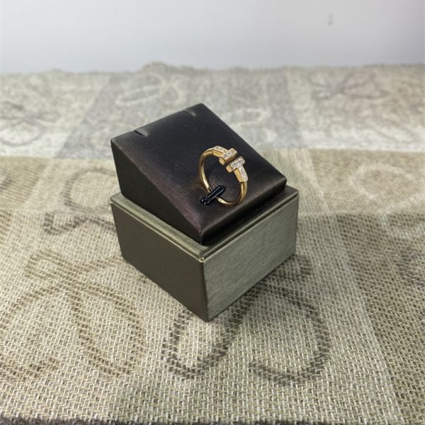 love ring men womens brand designer ring luxury jewelry 18k gold plated silver non-allergic opening rings designer women's jewelry
love ring men womens brand designer ring luxury jewelry 18k gold plated silver non-allergic opening rings designer women's jewelry
