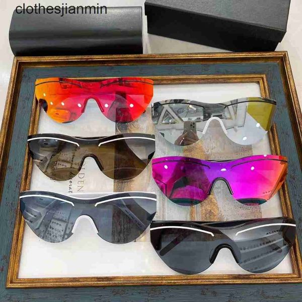 2023 fashion design sunglasses %80 factory wholesale and retail home b paris online red personalized large frame sunglass women's versa, White;black
2023 fashion design sunglasses %80 factory wholesale and retail home b paris online red personalized large frame sunglass women's versa, White;black