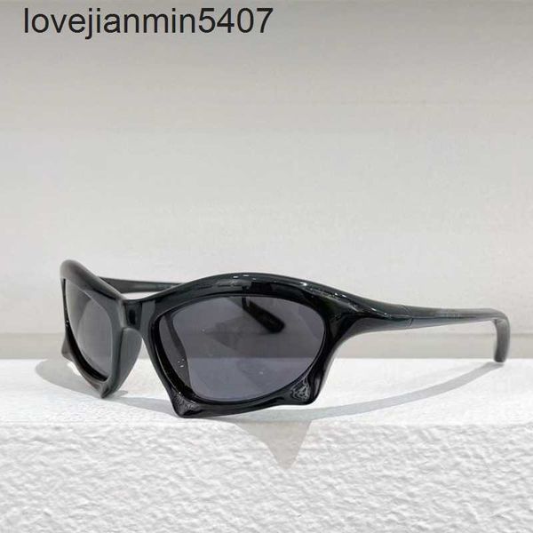 2023 fashion design sunglasses %80 factory wholesale and retail new b-shaped bat sunglass uv ristant cool for men women insbb0229, White;black
2023 fashion design sunglasses %80 factory wholesale and retail new b-shaped bat sunglass uv ristant cool for men women insbb0229, White;black