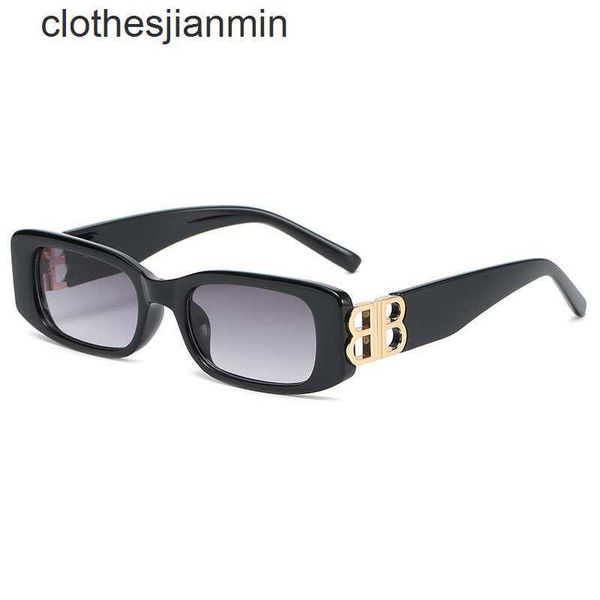 2023 fashion design sunglasses %80 factory wholesale and retail new home b small frame sunglass women's net red street shooting square, White;black
2023 fashion design sunglasses %80 factory wholesale and retail new home b small frame sunglass women's net red street shooting square, White;black