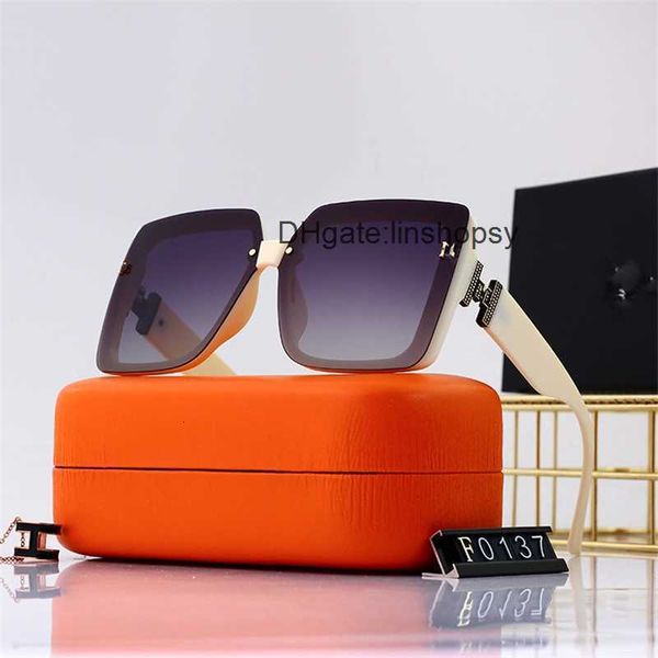 new h-letter polarized sunglasses pony women's frameless net red glasses, White;black
new h-letter polarized sunglasses pony women's frameless net red glasses, White;black