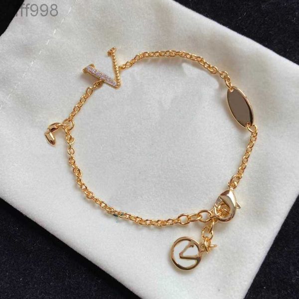 women 2022 designer dold for bangle love bracelets wedding fashion jewelry luxurys bracelet designers letter pendant 2211048z flower, Black
women 2022 designer dold for bangle love bracelets wedding fashion jewelry luxurys bracelet designers letter pendant 2211048z flower, Black