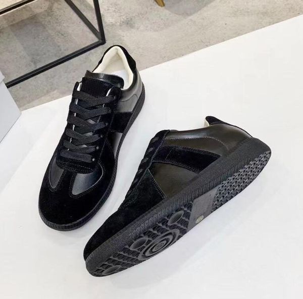 designer mmmsneaker shoes women and men casual shoes new leather stitching men's boot leather outdoor sneakers 35-45, Black
designer mmmsneaker shoes women and men casual shoes new leather stitching men's boot leather outdoor sneakers 35-45, Black