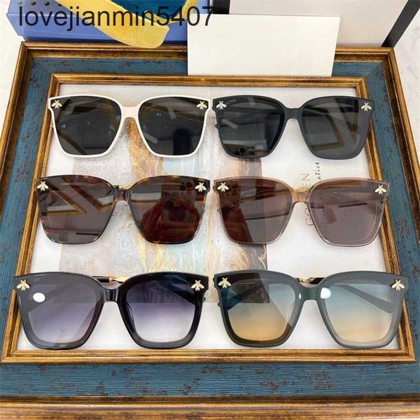 2023 fashion design sunglasses %80 factory wholesale and retail 2021 new g family tricolor leg sunglass the same box bee gg0889, White;black
2023 fashion design sunglasses %80 factory wholesale and retail 2021 new g family tricolor leg sunglass the same box bee gg0889, White;black