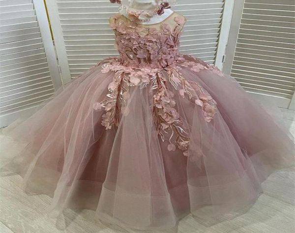 2021 sheer neck beaded flower girl dresses hand made flowers tulle lilttle kids birthday pageant weddding gowns zj04657491130, White;blue
2021 sheer neck beaded flower girl dresses hand made flowers tulle lilttle kids birthday pageant weddding gowns zj04657491130, White;blue